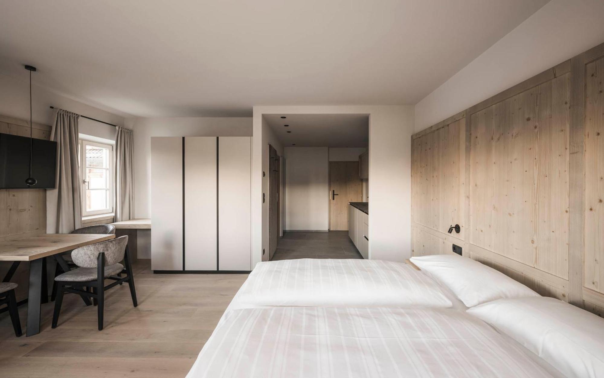 Hofergut Suites & Apartments Рисконе Екстериор снимка