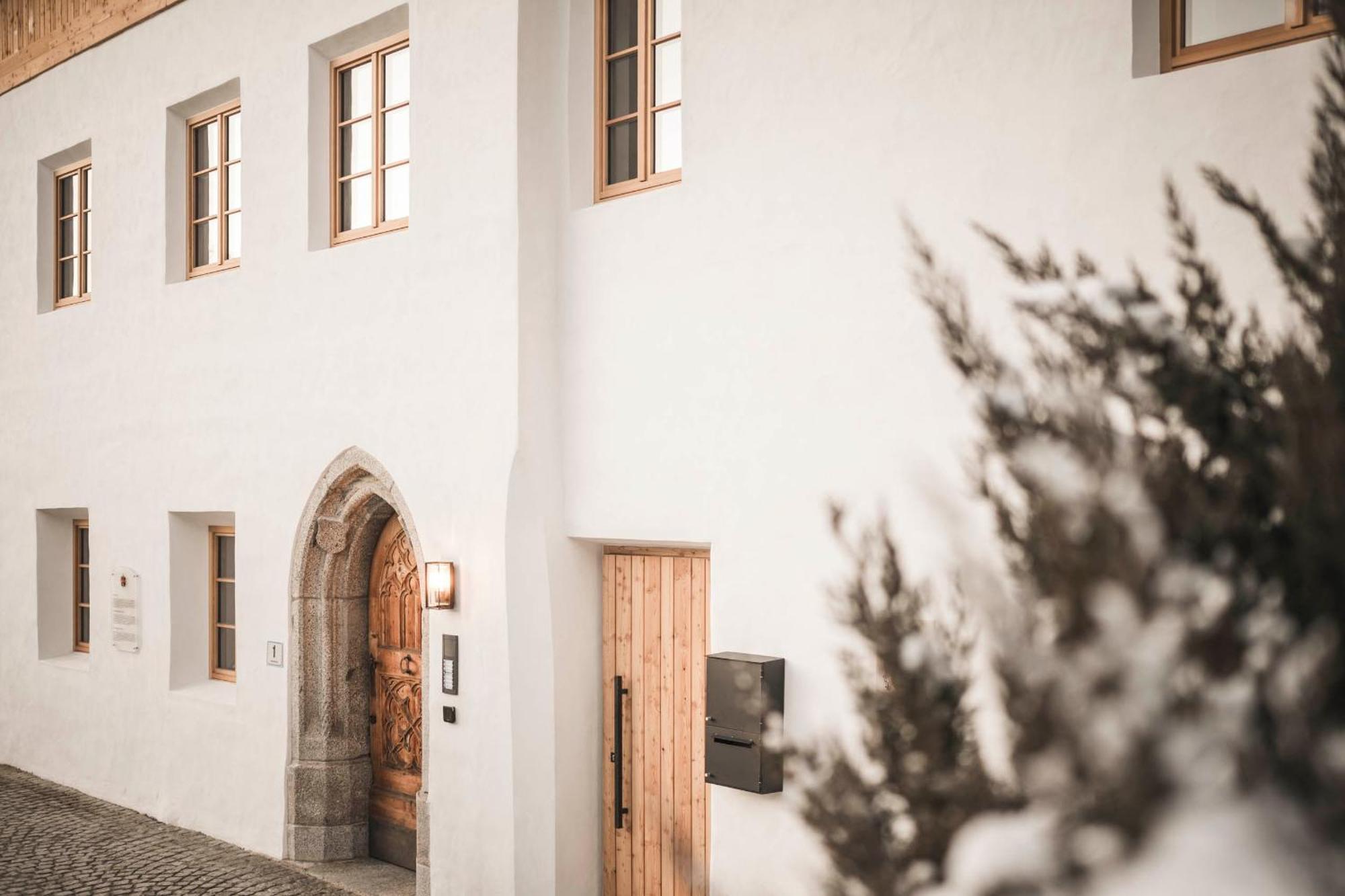 Hofergut Suites & Apartments Рисконе Екстериор снимка