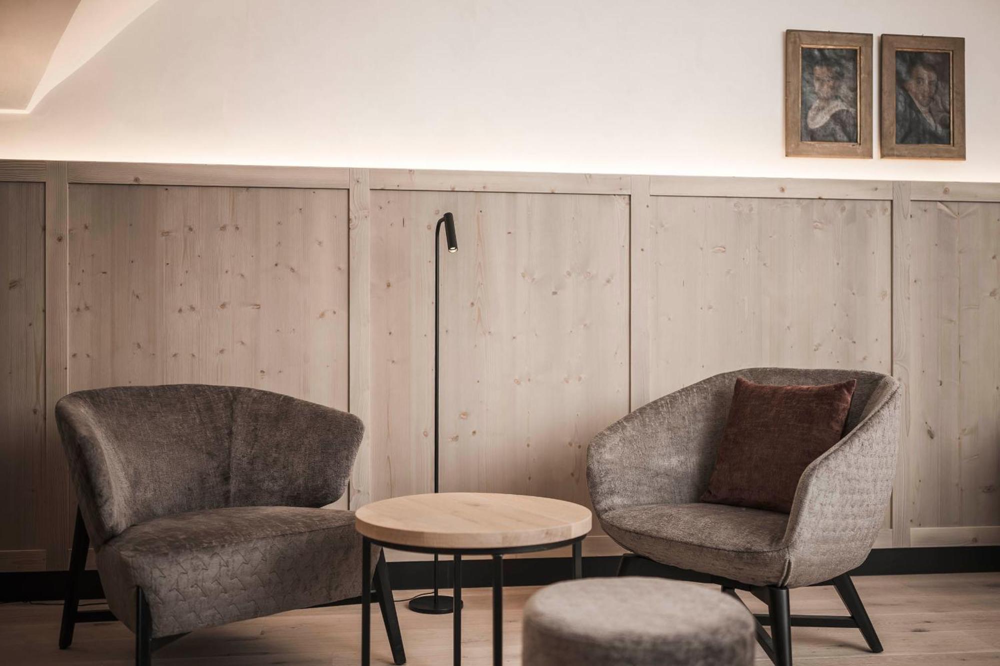 Hofergut Suites & Apartments Рисконе Екстериор снимка